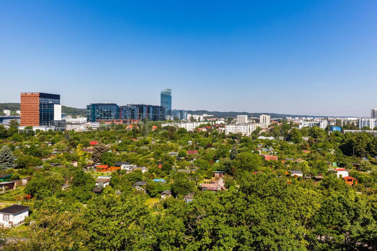 Pokoje Gdansk Zaspa - Pilotow 20B, 800M Skm-Zaspa, Odleglosc Do Morza 3Km Apartment Bagian luar foto